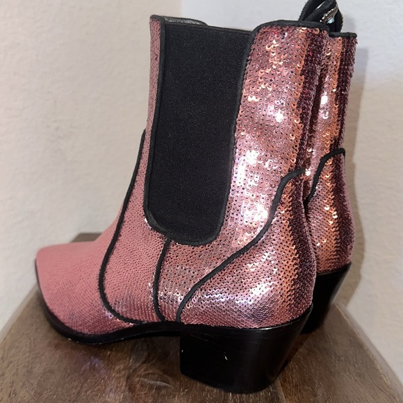 Paige Willa Chelsea Booties Pink Sequined Ankle Gored Boots 7.5 - Picture 6 of 13